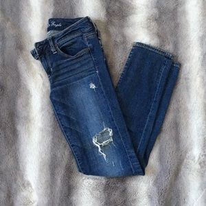 EUC! American Eagle Distressed Skinny Jeans